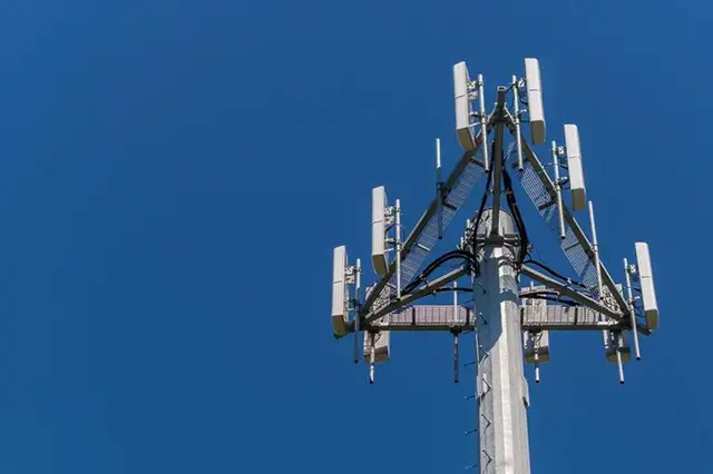 Kuwait, Qatar discuss ways to bolster telecommunications cooperation